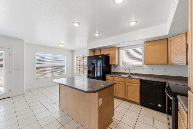 Building Photo - 15822 S 32nd Pl