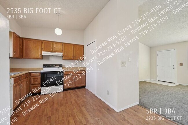 Building Photo - 2935 Big Foot Ct