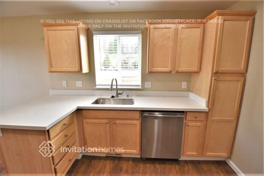 Building Photo - 7713 88th Pl NE