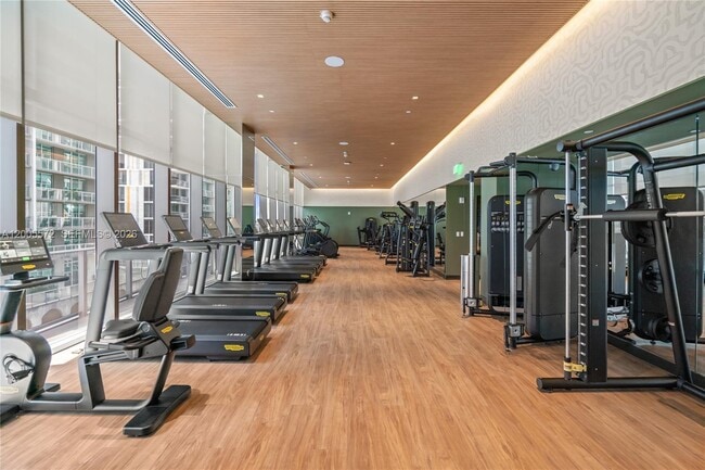 Building Photo - 77 SE 5th St