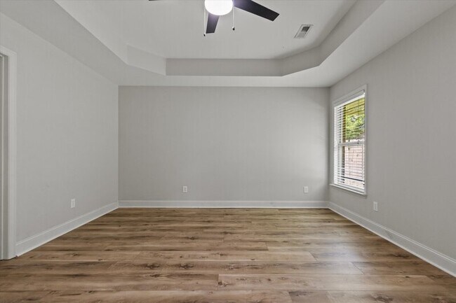 Building Photo - 210 Fields Pond Dr