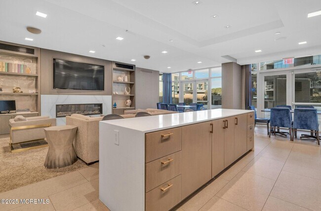 Building Photo - 15 Morris Ave