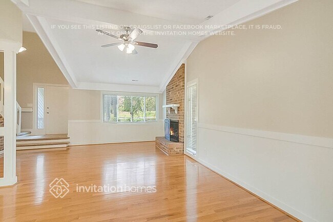 Building Photo - 911 Buckingham Rd