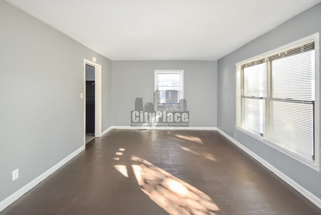 Building Photo - 4512 Payton Ave