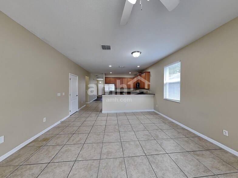 Building Photo - 1942 Beardsley Dr