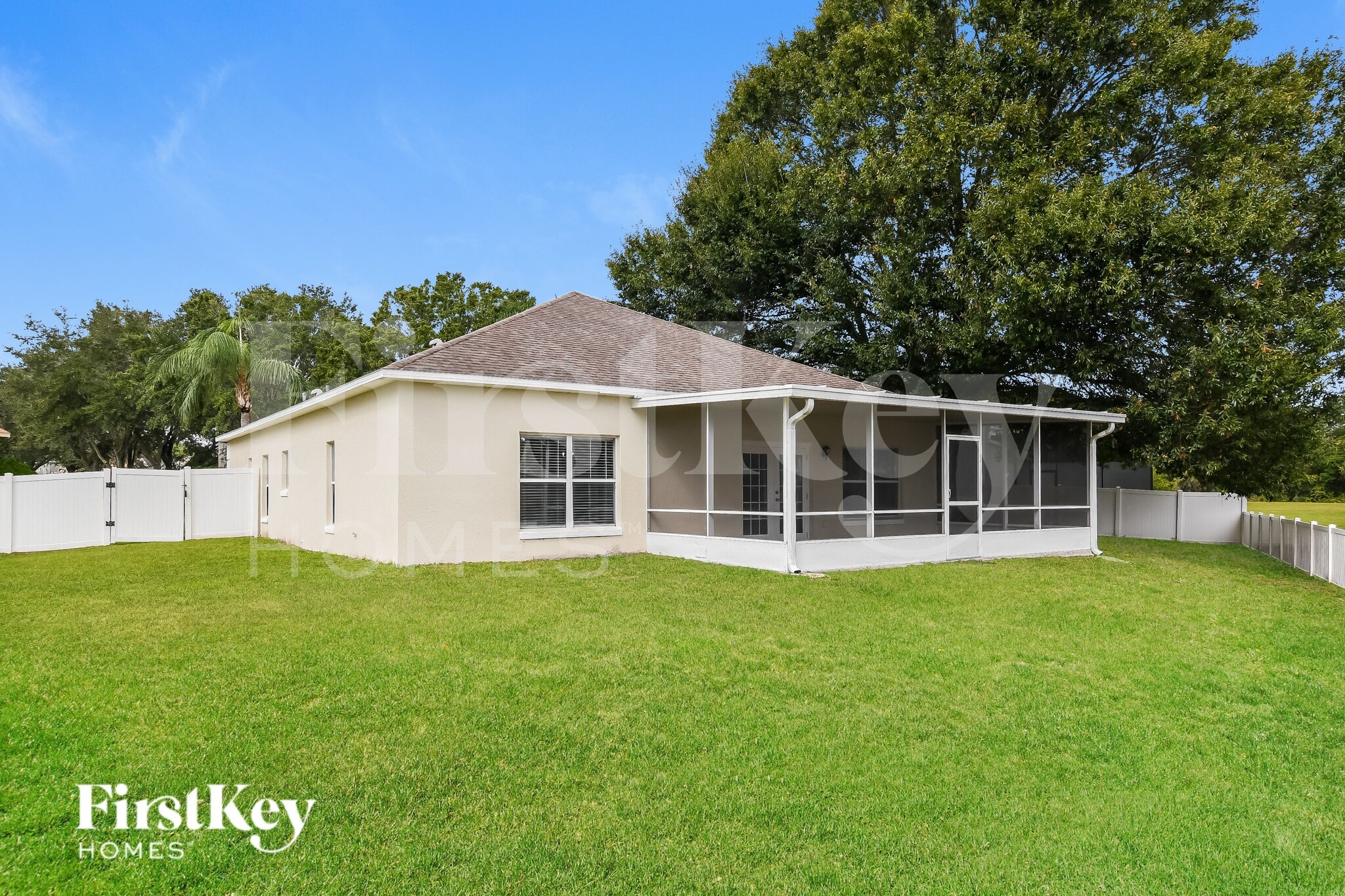 Building Photo - 495 Lancer Oak Dr