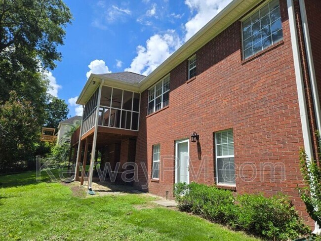 Building Photo - 5006 Fieldcrest Dr