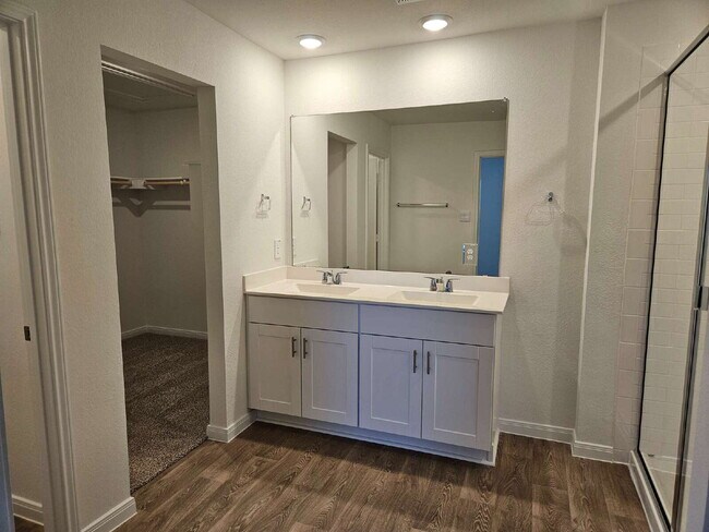 Building Photo - New Construction Home Ready for Immediate Move-In!