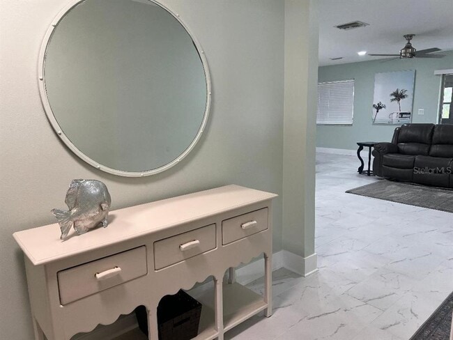 Building Photo - 1220 13th Cir SE