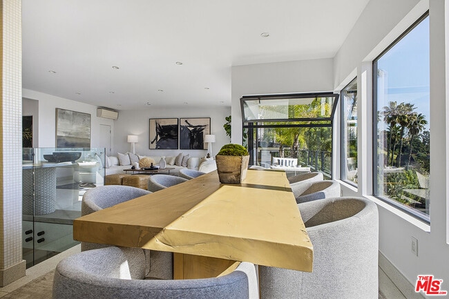 Building Photo - 6390 Quebec Dr