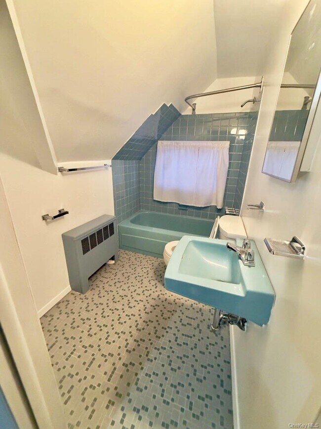 Building Photo - 107 Ball Park Ln