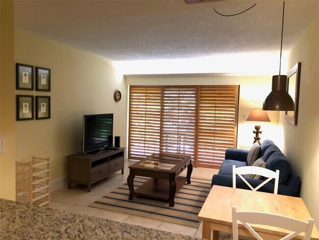 Building Photo - 36750 US Hwy 19 N