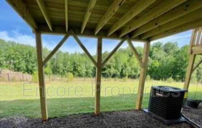 Building Photo - 388 Amber Acorn Ave