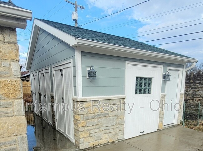 Building Photo - 3128 Ellis Pl