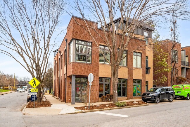 Building Photo - 1500 4th Ave N