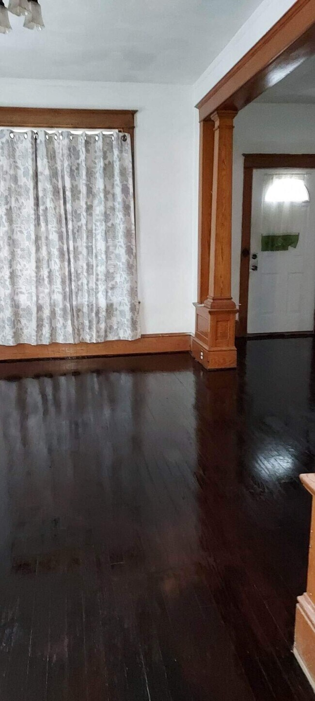 526 Monmouth Blvd 526 Monmouth Blvd Galesburg IL 61401 Apartment Finder