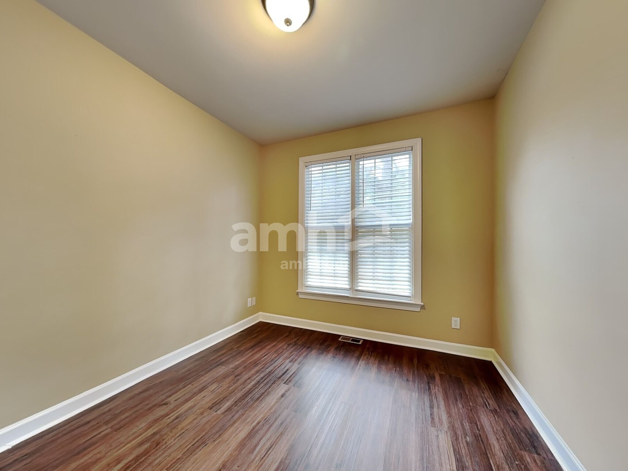 Building Photo - 1100 Secotan Pl