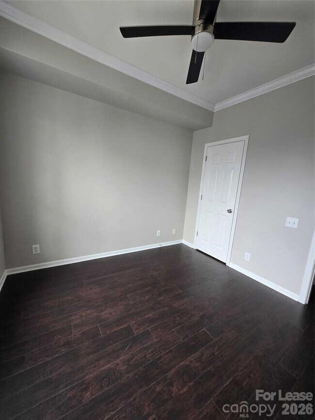 Building Photo - 14660 Via Sorrento Dr