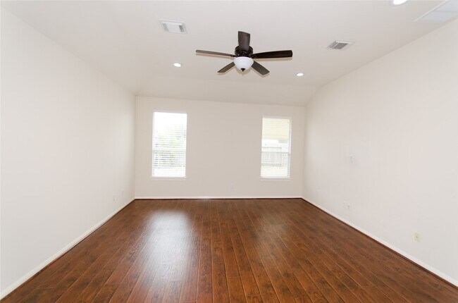 Building Photo - 16323 Yabbie Dr