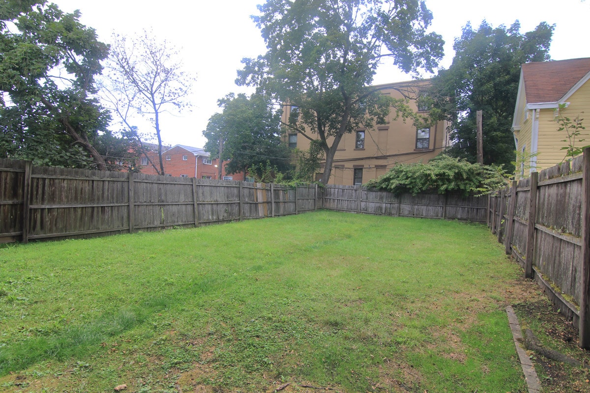 Building Photo - 431 Rebecca Ave