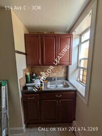Building Photo - 554 Avenue C