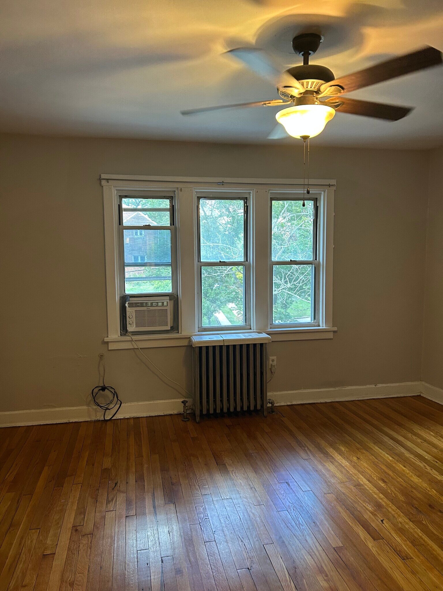 Building Photo - 5848 Burchfield Ave