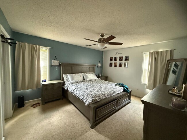 Building Photo - Charming 3 bedroom, 2 bath house