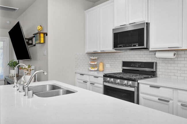 Building Photo - 18544 Meadow Point Ln