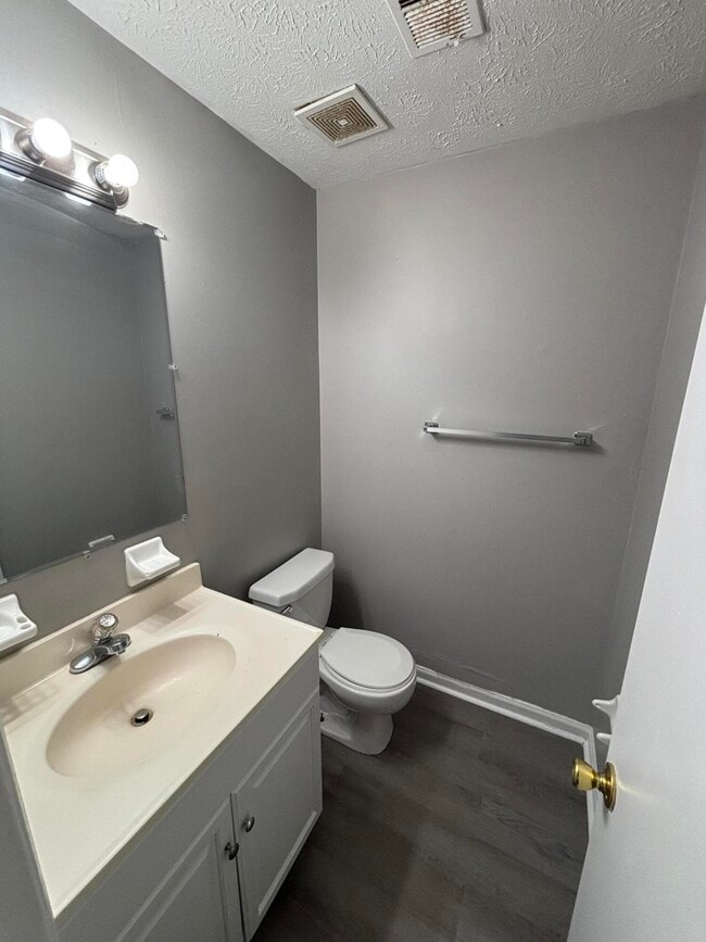 Building Photo - 728 Gatehouse Pl