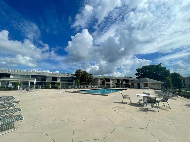 Building Photo - 9727 Hammocks Blvd