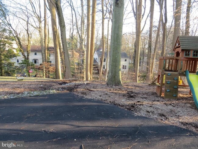 Building Photo - 30 Kings Grant Rd