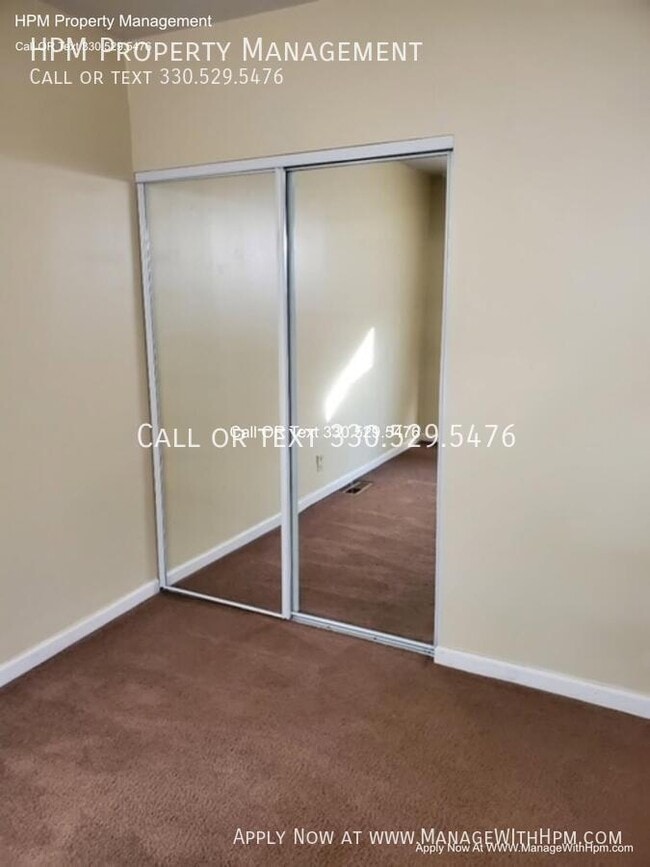 Building Photo - 2383 Newton-