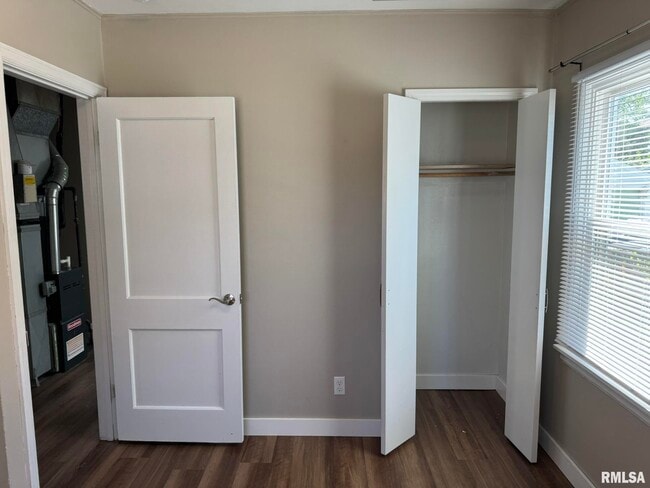 Building Photo - 3803 Pearl Ave