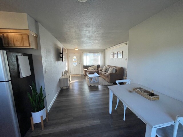 Building Photo - 111 Green Acres Dr