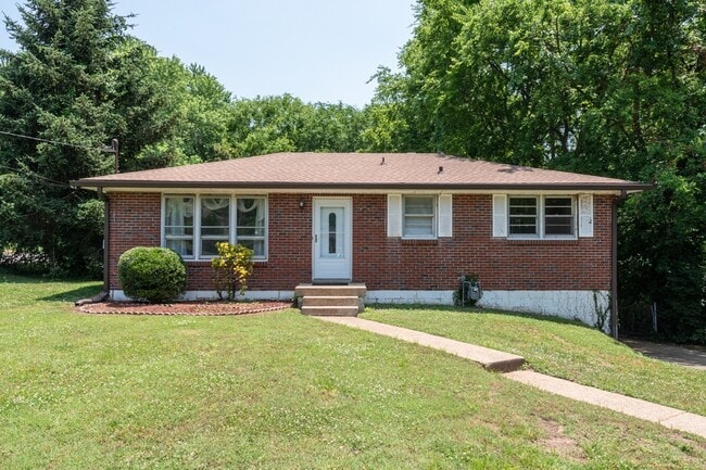 Primary Photo - 1221 Harwood Dr