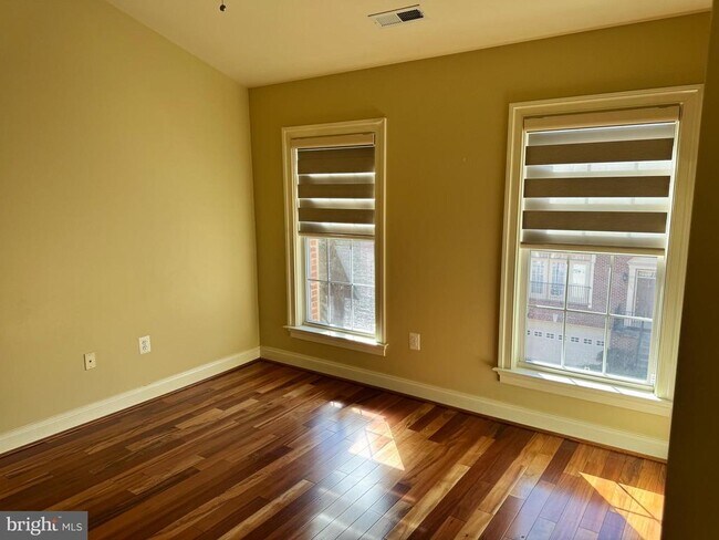 Building Photo - 6403 Velliety Ln