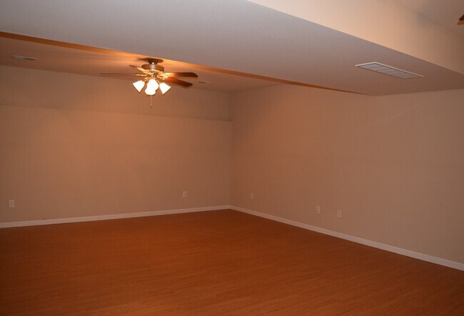 Building Photo - 3-Bedroom Home with Room to Roam – Fenced In Backyard