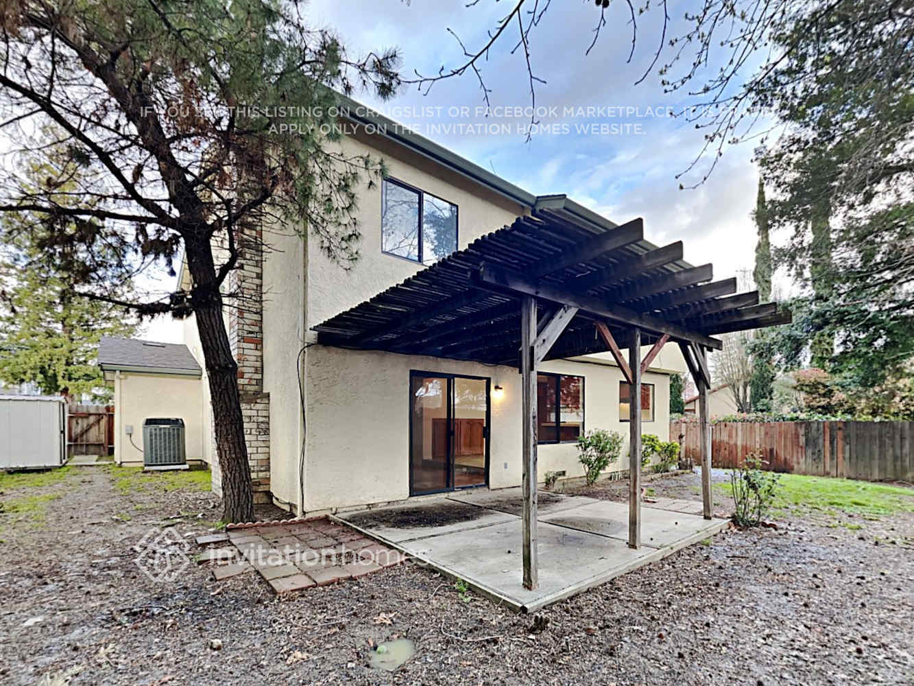 Building Photo - 2080 Moontree Dr