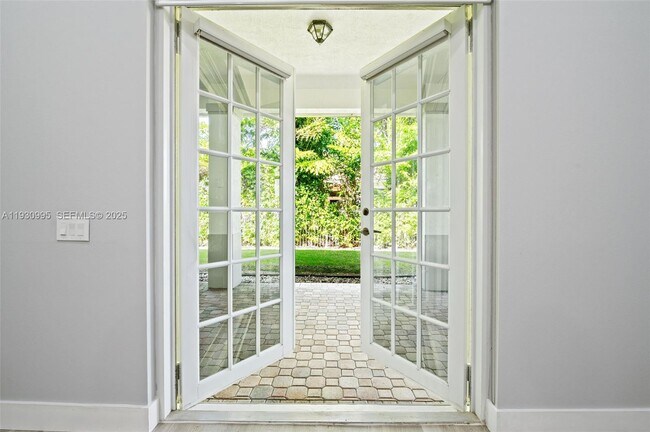 Building Photo - 1901 Timberline Rd