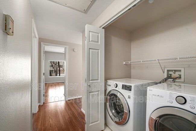 Building Photo - 8381 Pebble Creek Way