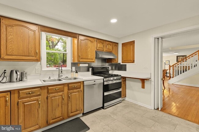 Building Photo - 8323 Haddon Dr