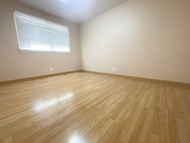 Building Photo - Desirable Home in the Mission San Jose Are...