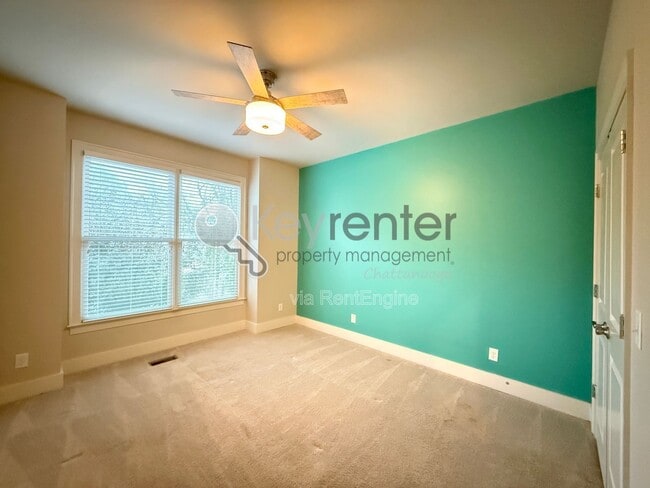 Building Photo - 1610 W 52nd St