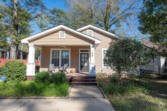 Building Photo - Cozy Midtown 3 Bed / 2 Bath Retreat!