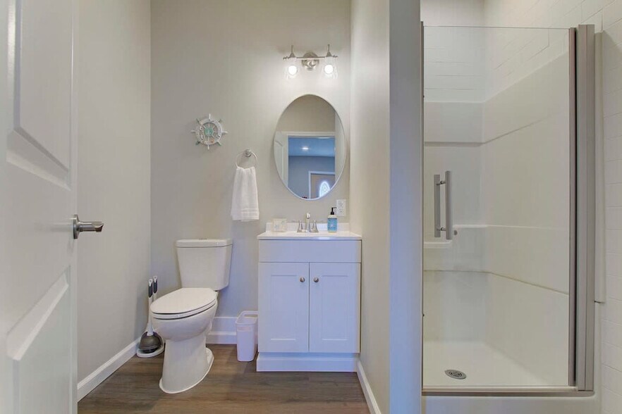 Building Photo - 1610 Cooper Foster Park Rd