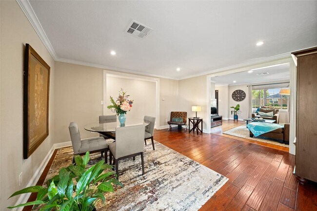 Building Photo - 2523 Droxford Dr