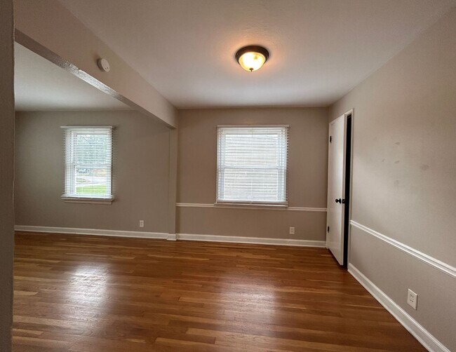 Building Photo - 1337 Odessa Dr