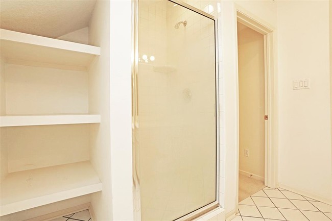 Building Photo - 1 Baylor Plaza