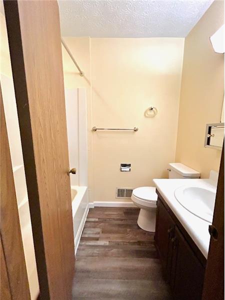 Building Photo - 133 Orchard Dr