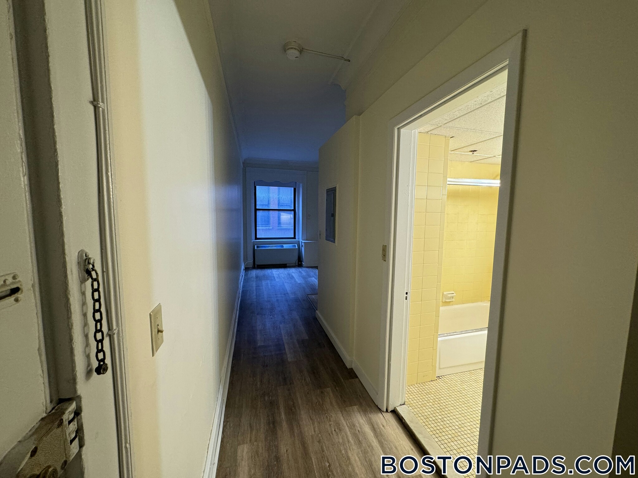 Building Photo - 62 Boylston St